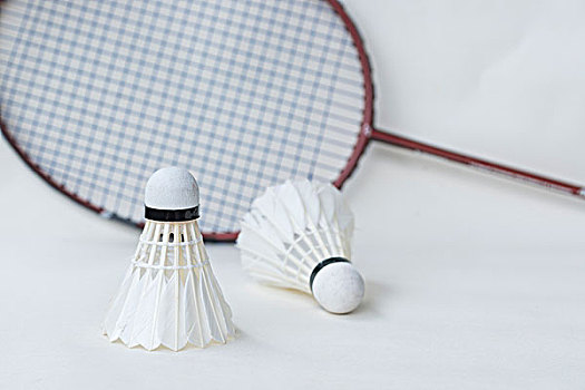 发球局保发 发球局保发