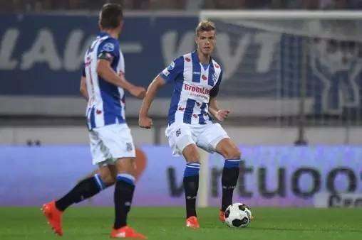 本届锦标赛 本届锦标赛